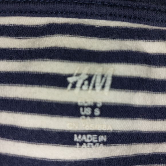 H&M LADIES 3/4 SLEEVE STRIPED TEE- S - Picture 4 of 4